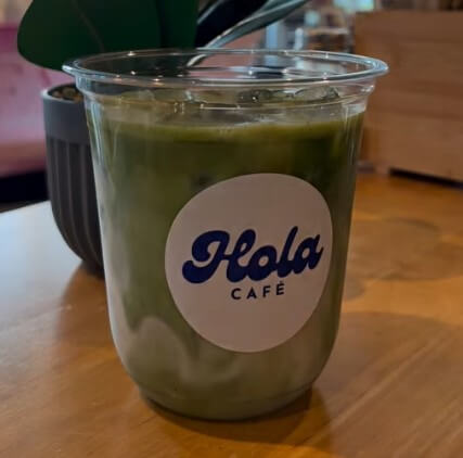 Iced Hola Café